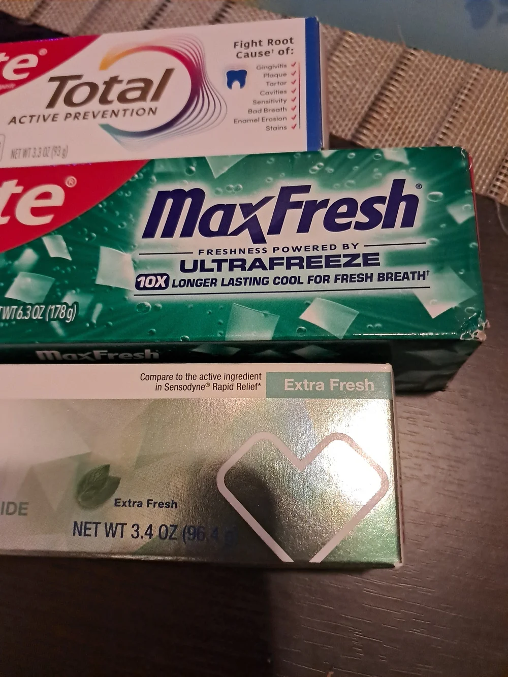 Colgate Total & Colgate Clean Mint Toothpaste Duo - Red, Green, White